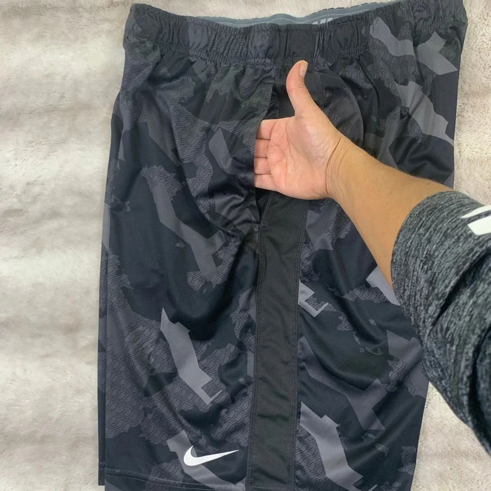 Nike Dri-FIT Mens Camo Athletic Shorts Grey Black Digital Camouflage Large